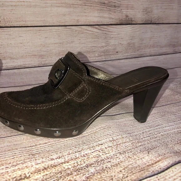 Stuart Weitzman Double Agent Cola Suede Mule - Picture 7 of 12